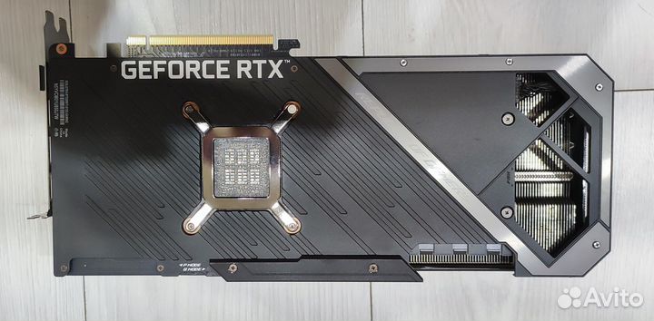 Продам видеокарту Asus ROG Strix RTX 3080Ti