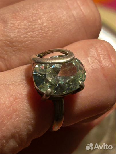 Комплектсерьги и кольцо с празолитом