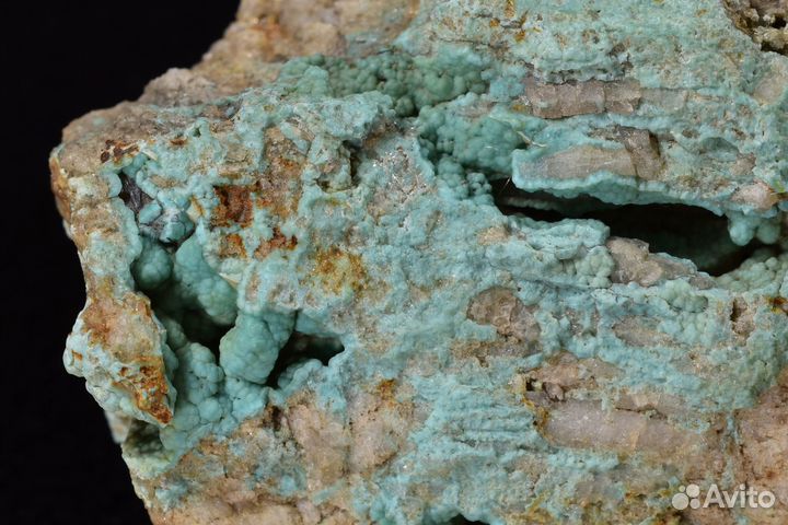 Планерит на кварце. Лот №1022