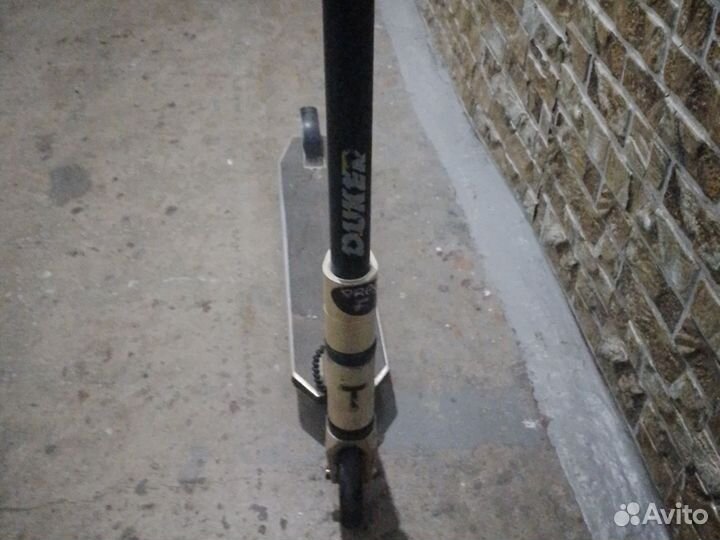 Трюковой самокат