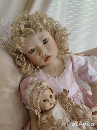 Кукла фарфоровая большая