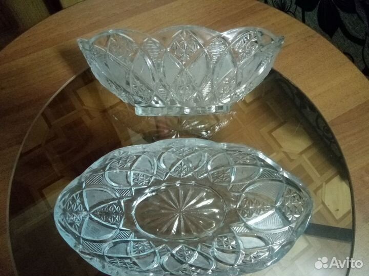 Продам хрустальные вазы