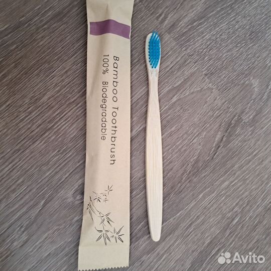Зубная щетка