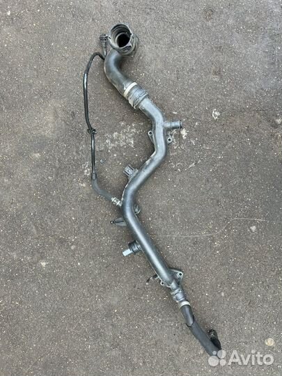 Патрубок системы охлаждения Audi A6 C7 2.8