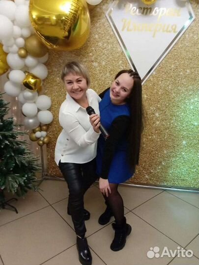 Ведущая праздников