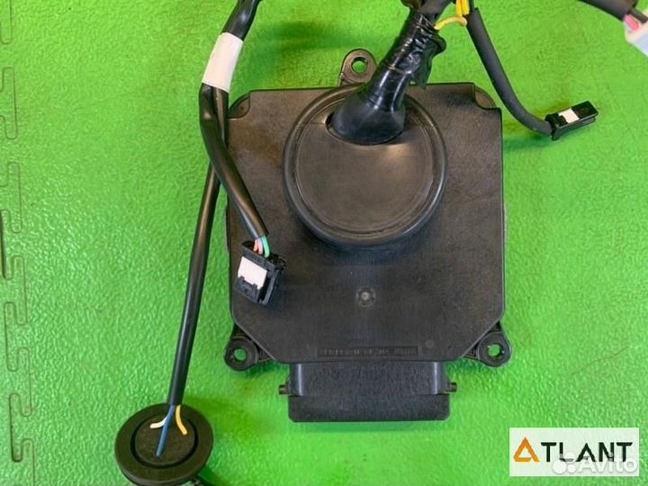 Блок ксенона lexus NX300H