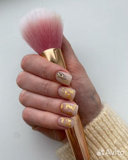 Наращивание ногтей