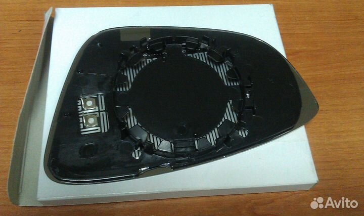 Зеркальный элемент VW Passat B7, CC, Scirocco (200