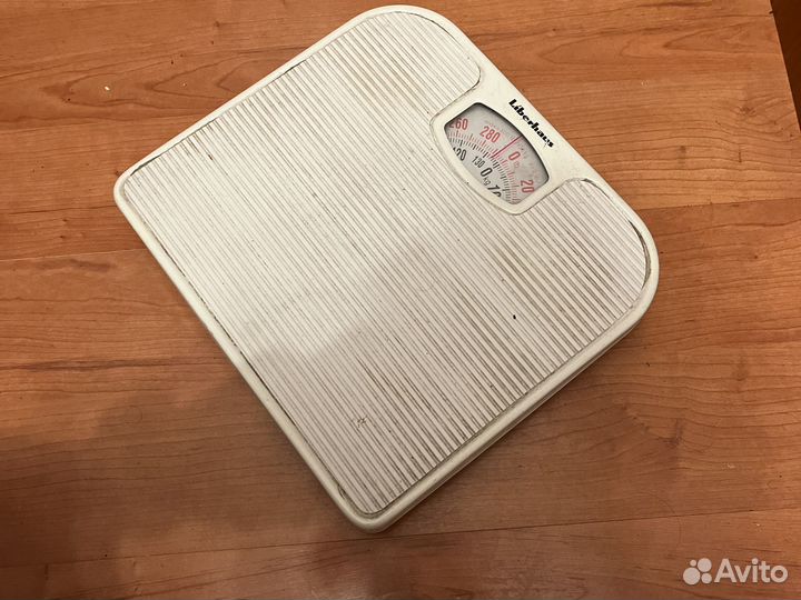 Весы напольные механические