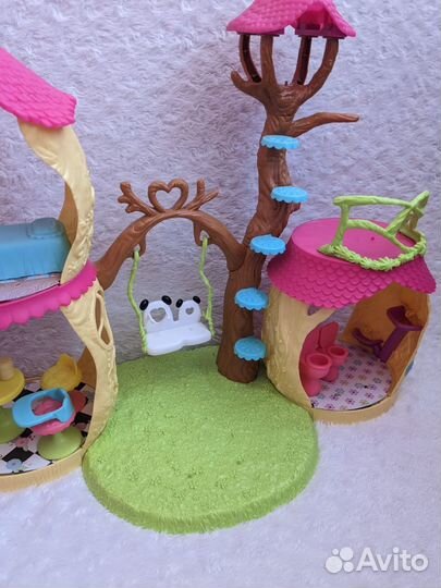 Дом панды с мебелью и куклой