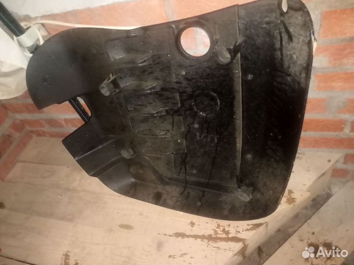 Крышка защиты двигателя декоративная touareg 2.5