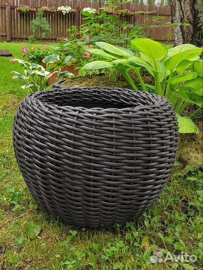 Кашпо из искусственного ротанга 20 л