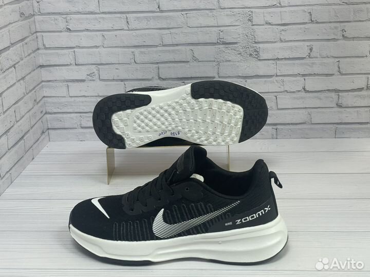 Кроссовки Nike zoomx