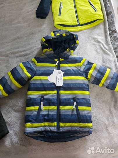 Новые куртки на мальчика 98/104