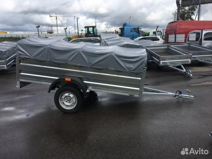Легковой прицеп длиной 2,5 метра с бортами 50
