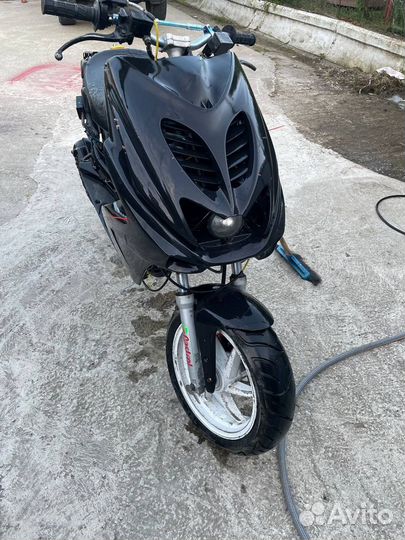 Yamaha aerox 100