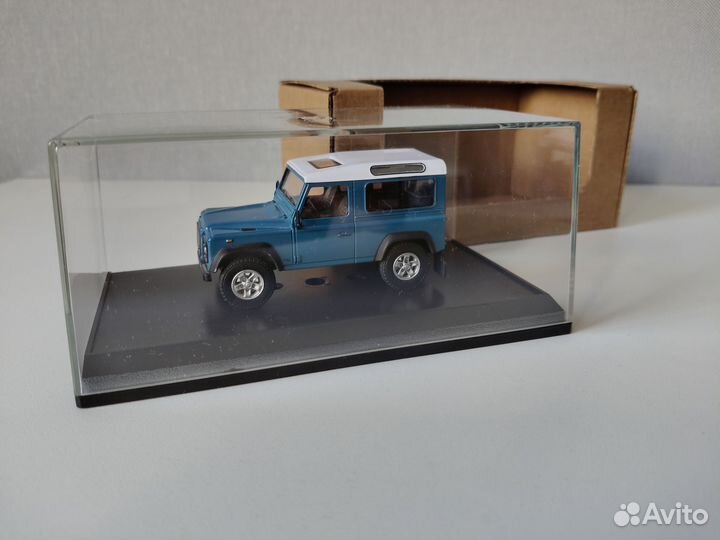 Модель Land Rover Defender 90