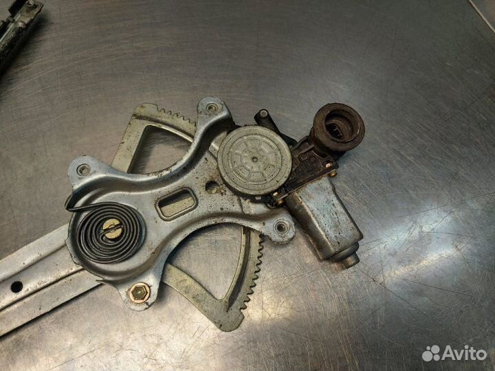 Стеклоподъемник передний правый Toyota Camry V30