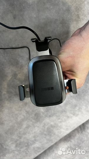 Зарядка беспроводная для телефона в авто