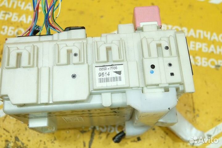 Блок предохранителей Toyota Auris E150 (2006-2012)