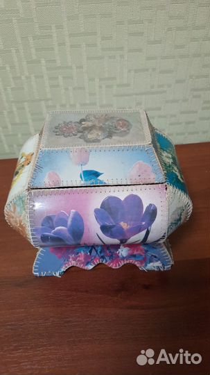 Шкатулка из открыток