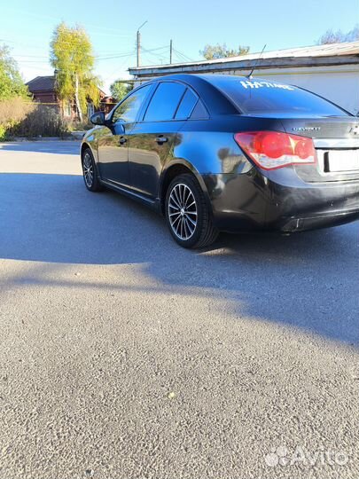 Chevrolet Cruze 1.8 МТ, 2011, 198 000 км