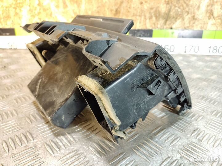 Дефлектор воздушный Nissan Tiida c11