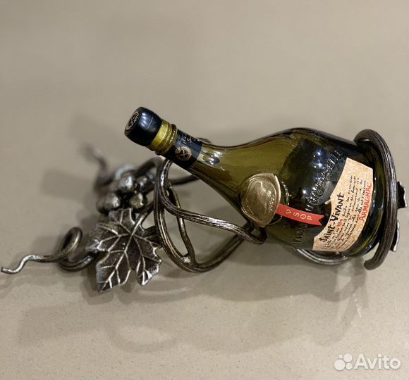 Бутылочница кованая