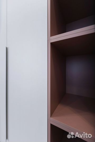 Шкаф белый в детскую