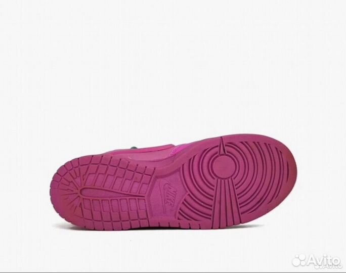 Nike dunk high x ambush 