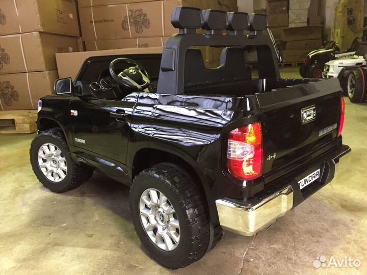 Детский электромобиль Toyota Tundra с пультом