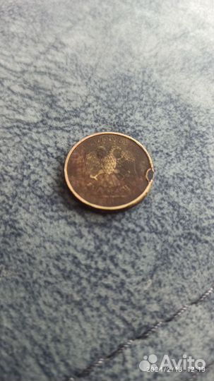 Продам монету с браком