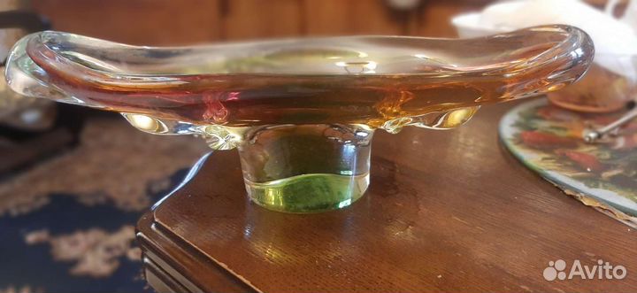 Ваза гутное стекло Чехословакия для декора