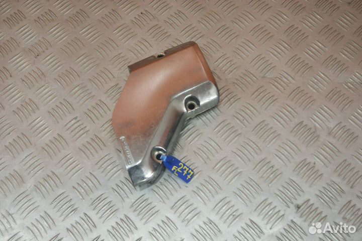 Крышка боковая Suzuki VS750 Intruder