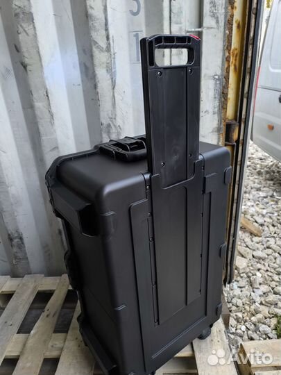 Кофр кейс на колесиках SKB 3i 2918-10 BE