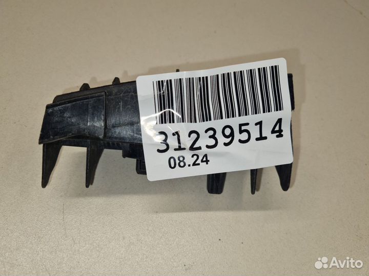 Кронштейн бампера заднего правый Toyota Corolla E12 2001-2007