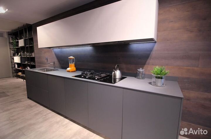 Кухонный гарнитур С Барной Стойкой в Потолок