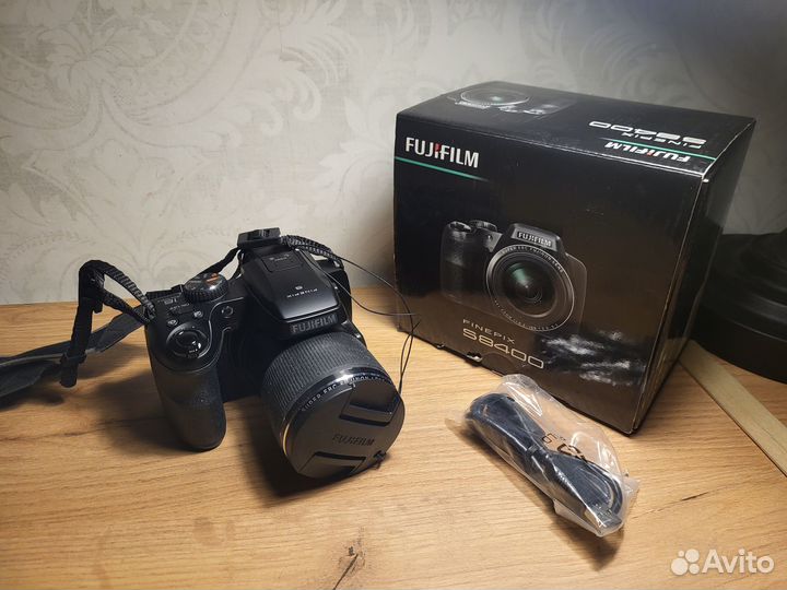Фотоаппарат новый FujiFilm FinePix S8400