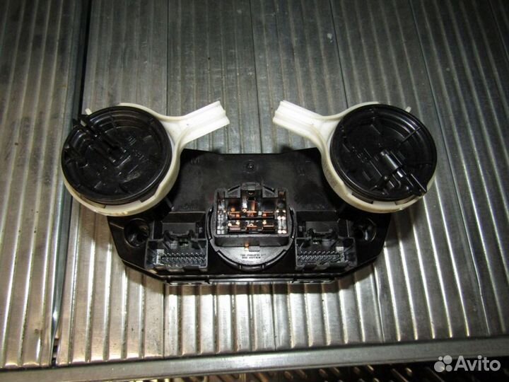 Блок управления отопителем Aveo (T300) 2011