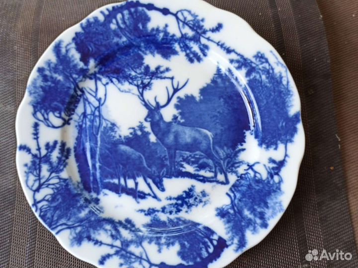 Настенная тарелка. ссср. Олени в лесу