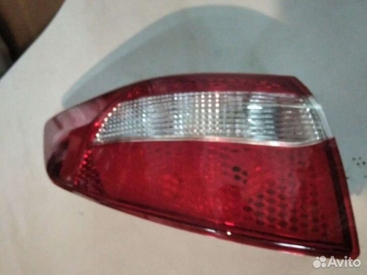 Фонарь задний на киа рио 10-14 г.в