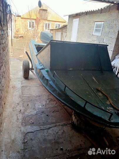 Моторная лодка