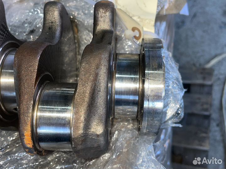 Коленвал T4 2.4 AAB transporter
