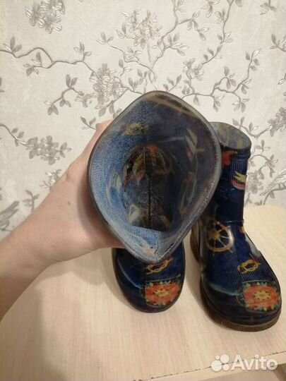 Резиновые сапоги