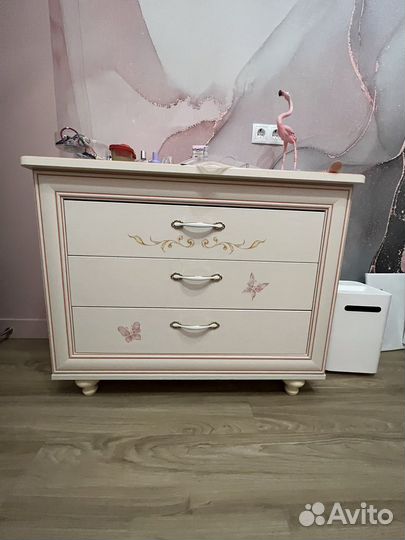 Диван кровать с комодом