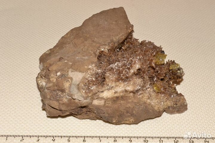 Минерал аметист, апофиллит, раухтопаз, целестин