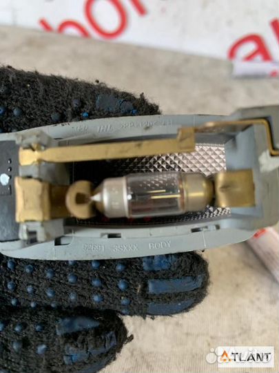 Светильник салона задняя левая KIA sorento