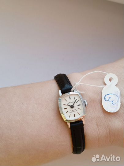 Часы винтажные заря кардинал новые с хранения