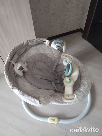 Детские электронные качели graco