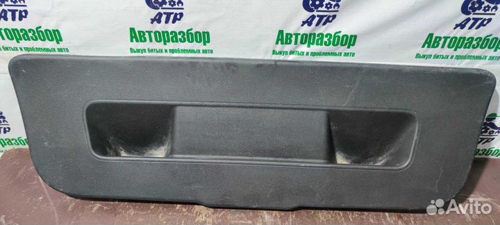 Накладка двери багажника Volkswagen Polo